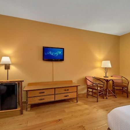 Bearskin Lodge On The River Gatlinburg Esterno foto