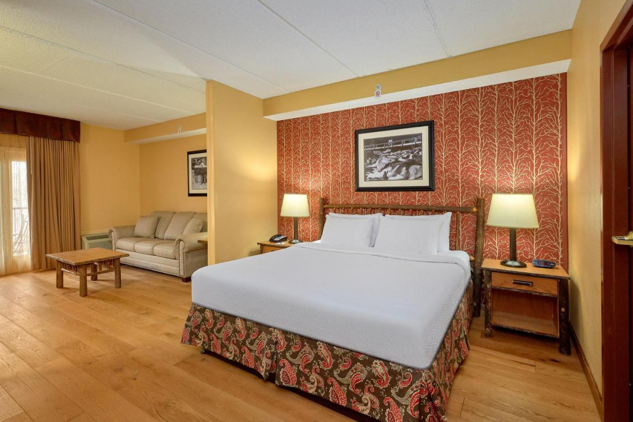 Bearskin Lodge On The River Gatlinburg Esterno foto